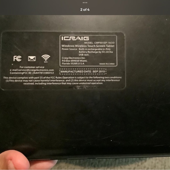 I Craig tablet with charger and case with keyboard free earbuds - Picture 2 of 3